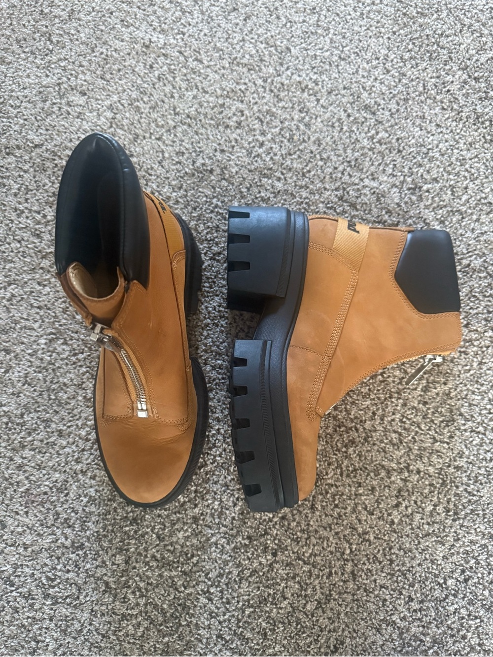 Timberland Tan and Black Chunky Chelsea Combat Boots